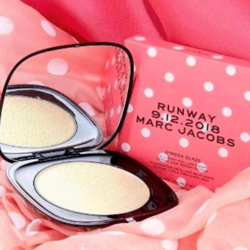 Marc Jacobs O!Mega Glaze All-Over Foil Luminizer